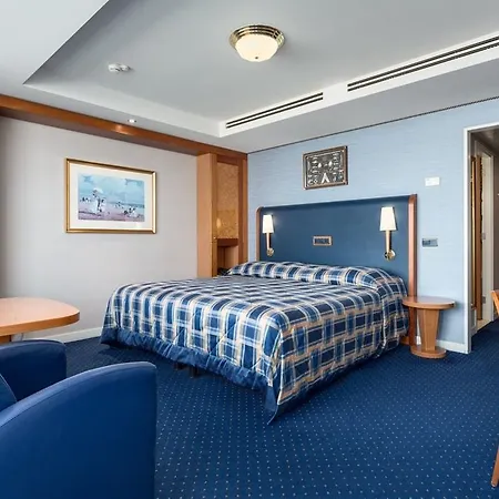Hotel Nh Atlantic 4*